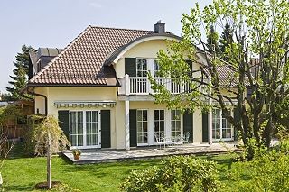 Dipl.-Ing.(FH) Architekt Georg Doll - Villa in Krailling